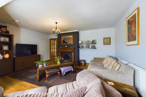 34 Hillview Drive, Corpach, Fort William, PH33 7LS