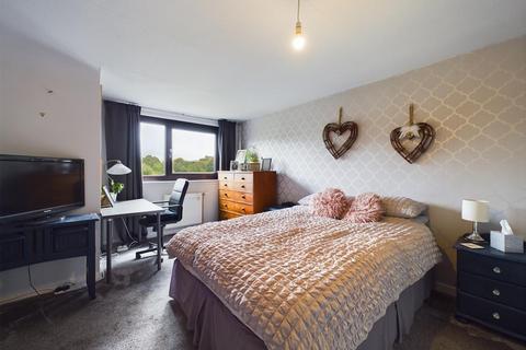 34 Hillview Drive, Corpach, Fort William, PH33 7LS