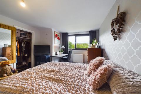 34 Hillview Drive, Corpach, Fort William, PH33 7LS