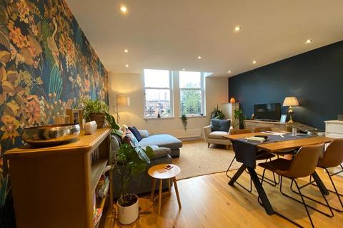 2 bedroom flat to rent, Edge Lane, Chorlton
