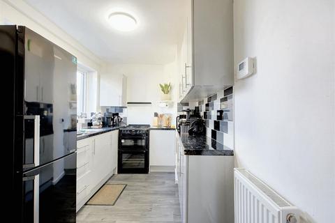 34 Perry Road, Nottingham, NG5 3AE