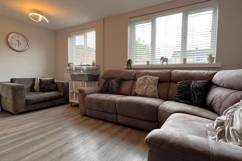 71 Cae Gwilym Lane, Cefn Mawr, Wrexham, LL14 3LS