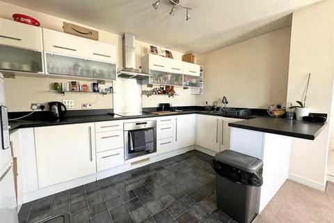 2 bedroom apartment for sale, Gisors Road, Southsea