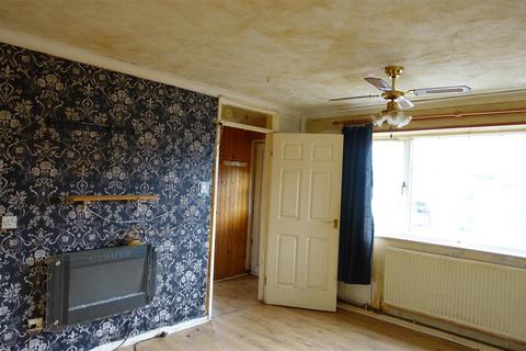 3 bedroom semi-detached house for sale, Croasdale Gardens, Carcroft, Doncaster