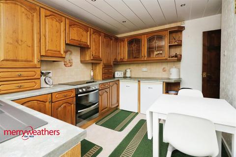 43 Benton Way, Kimberworth, Rotherham, S61 1QD