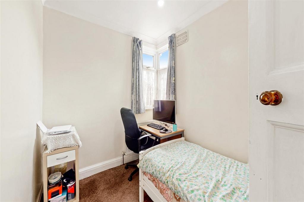 Bedroom 3jpg