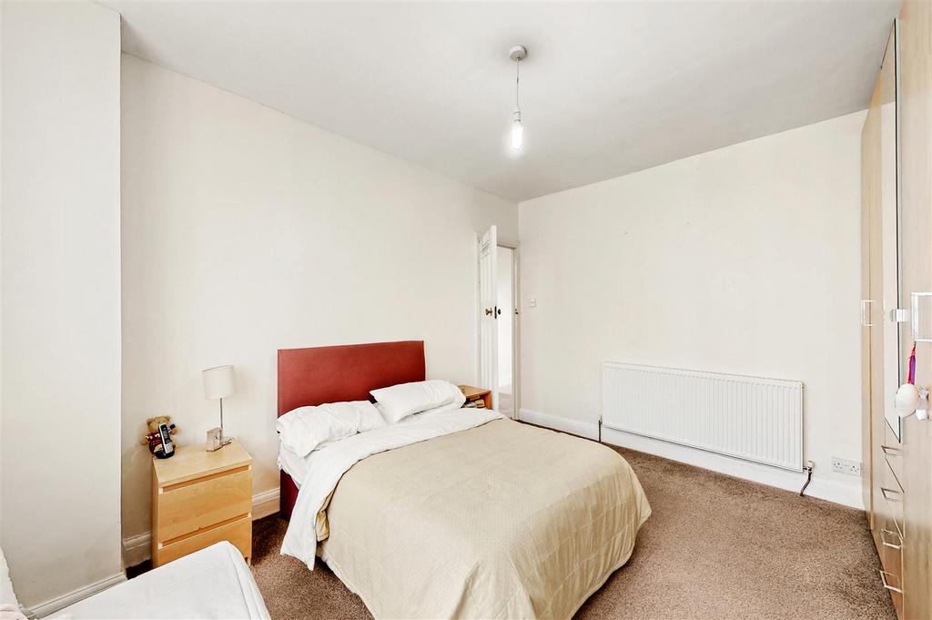 Bedroom 1jpg