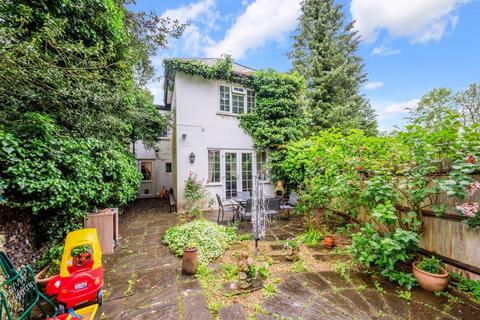 4 bedroom semi-detached house for sale, Worple Road, Epsom KT18