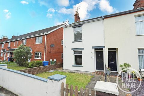3 bedroom semi-detached house for sale, Victoria Road, Oulton Broad, NR33