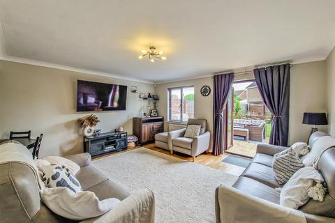 21 Bray Court, Shoeburyness, Southend-on-sea, SS3 8TZ