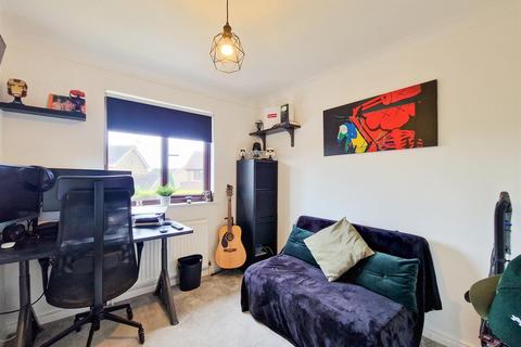 21 Bray Court, Shoeburyness, Southend-on-sea, SS3 8TZ