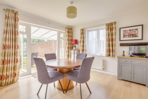 4 bedroom detached house for sale, Kingswood Park, High Wycombe HP13