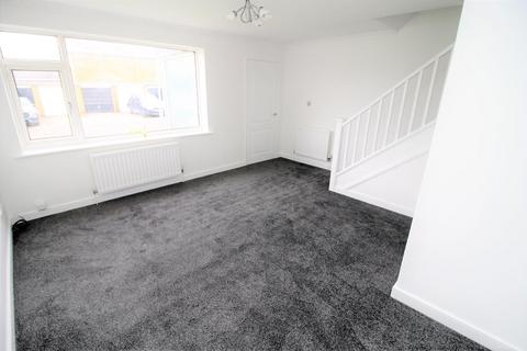 3 bedroom terraced house to rent, Surbiton Road, Fairfield