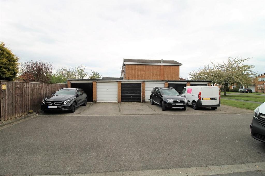 Driveway &amp; Single Garage