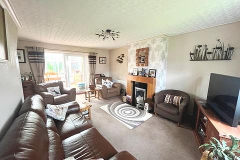 3 bedroom semi-detached house for sale, Queensmead, Bredon, Tewkesbury