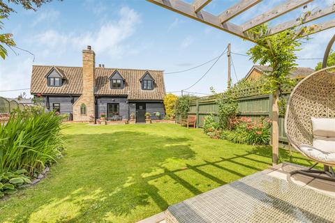 4 bedroom cottage for sale, Isleham Road, Fordham CB7