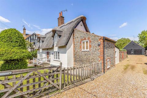 4 bedroom cottage for sale, Bury Road, Kentford CB8