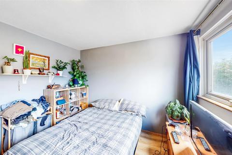 39 Chilton Street, London, E2 6DZ