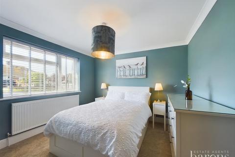 3 bedroom detached bungalow for sale, Denham Drive, Basingstoke RG22