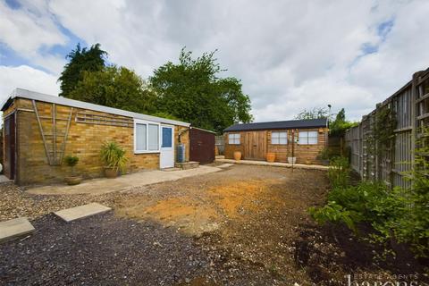 54 Denham Drive, Basingstoke, RG22 6LR