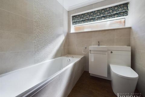 54 Denham Drive, Basingstoke, RG22 6LR