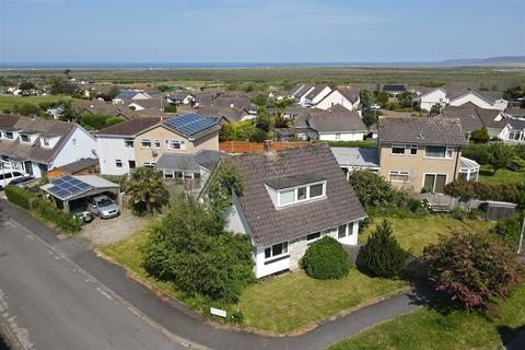 4 bedroom detached house for sale, Lily Close, Northam