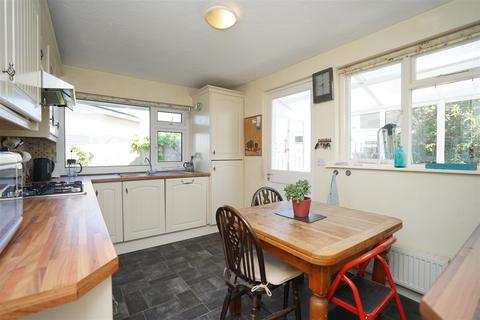 4 bedroom detached house for sale, Lily Close, Northam