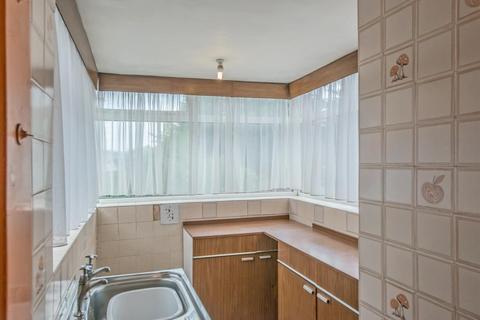 3 bedroom semi-detached house for sale, Kirkdale Drive, Leeds