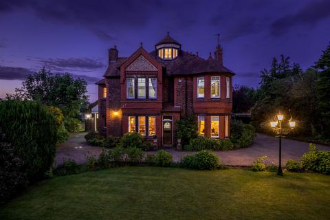 8 bedroom detached house for sale, Fluin Lane, Frodsham