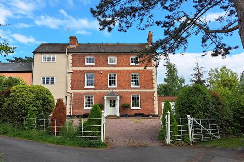 4 bedroom semi-detached house for sale, 3 Vinery Lane, Off Southbank Road, Hereford