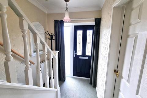 3 bedroom semi-detached house for sale, Beech Lees, Farsley, Pudsey