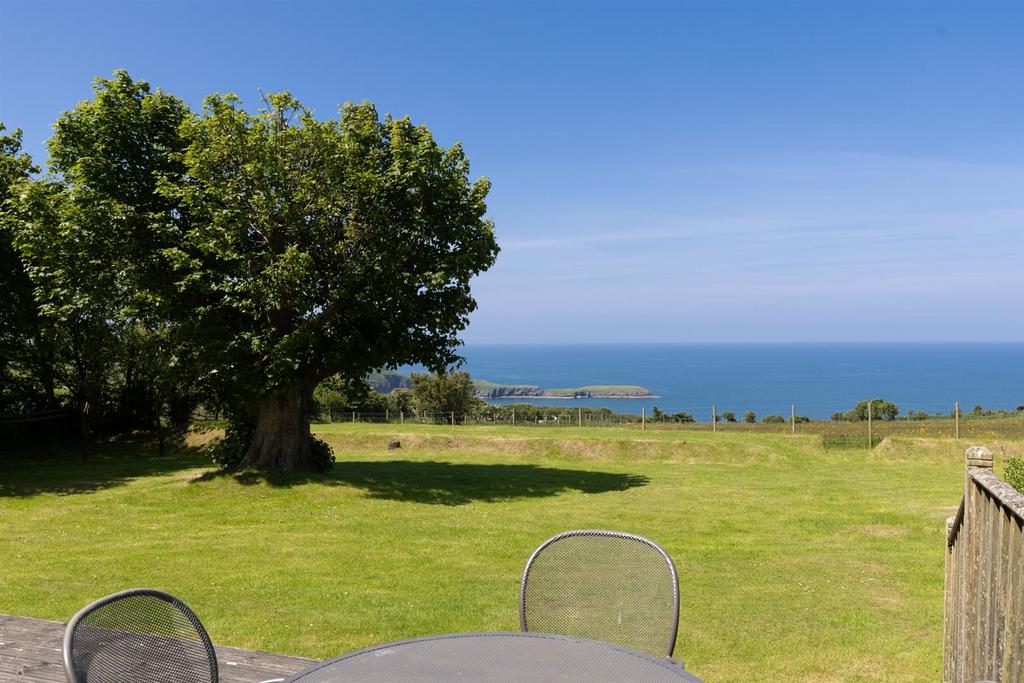 Garden and sea views