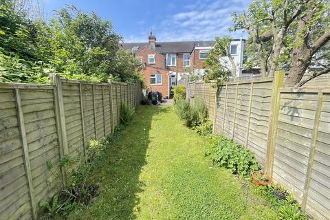 4 Fairview Road, Salisbury, SP1 1JX