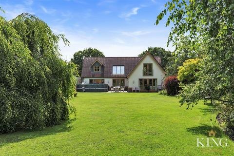 5 bedroom detached house for sale, Perrymill Lane, Sambourne