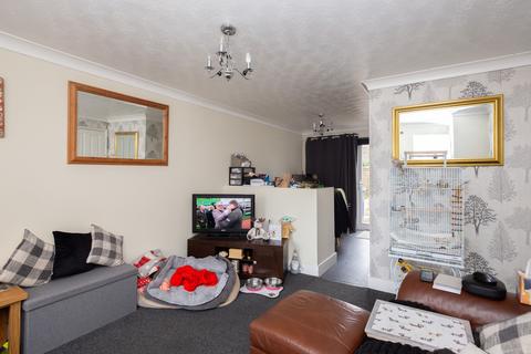 3 bedroom semi-detached house for sale, Lees Park Way, Droylsden M43