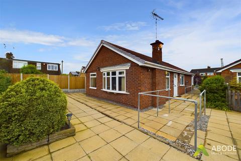 3 bedroom detached bungalow for sale, Pine Walk, Uttoxeter ST14