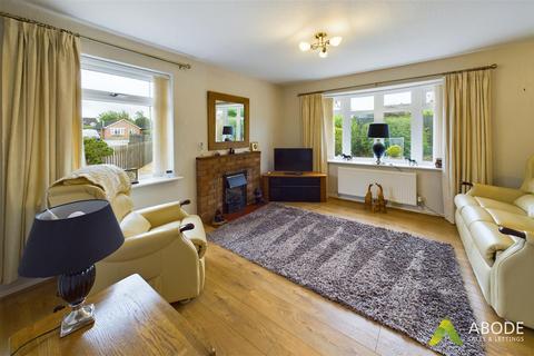 3 bedroom detached bungalow for sale, Pine Walk, Uttoxeter ST14