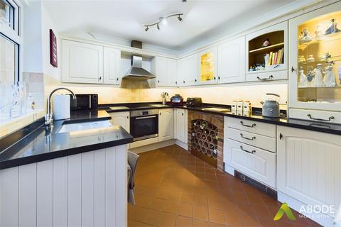 4 bedroom terraced house for sale, Picknalls Avenue, Uttoxeter ST14