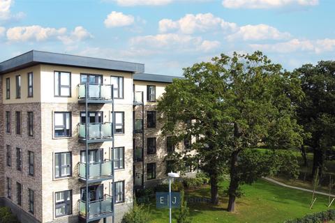 2 bedroom apartment for sale, Luna Court, Loughton IG10