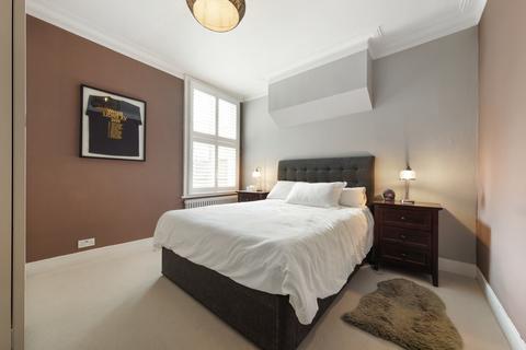 2 bedroom flat to rent, Fieldhouse Road, SW12