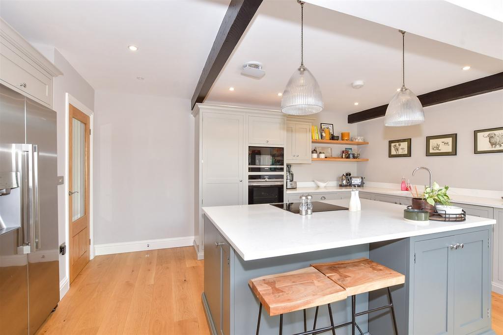 Kitchen/Breakfast Area