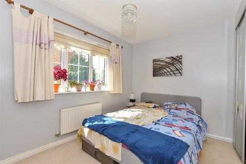 1 bedroom flat for sale, Kidman Close, Gidea Park, Romford, Essex