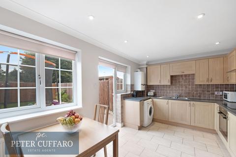 109 Leaforis Road, Cheshunt, Waltham Cross, EN7 6NG