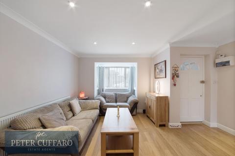 109 Leaforis Road, Cheshunt, Waltham Cross, EN7 6NG