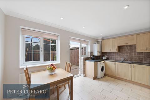 109 Leaforis Road, Cheshunt, Waltham Cross, EN7 6NG