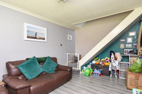 7 Midsummer Meadow, Shoeburyness, Southend-on-sea, SS3 8UU