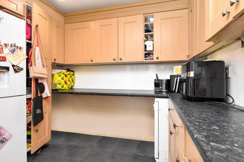 7 Midsummer Meadow, Shoeburyness, Southend-on-sea, SS3 8UU