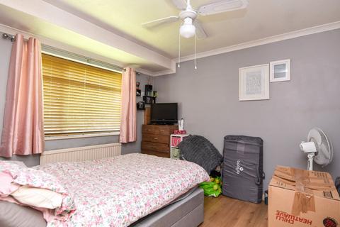 7 Midsummer Meadow, Shoeburyness, Southend-on-sea, SS3 8UU