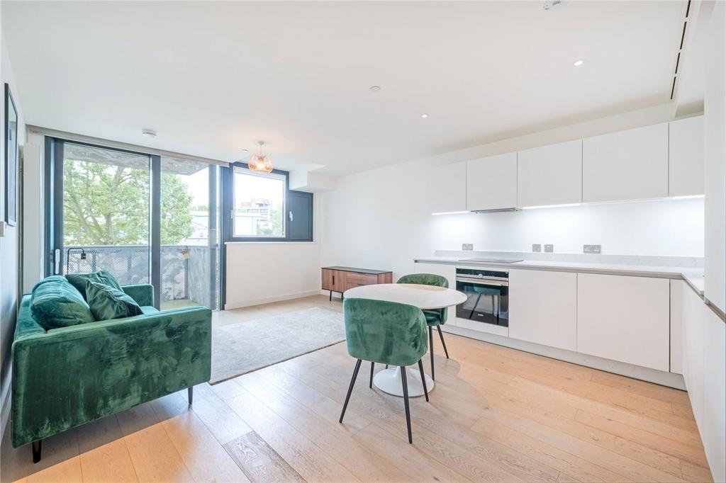 Highgate Hill, Archway, N19 1 bed flat for sale £375,000