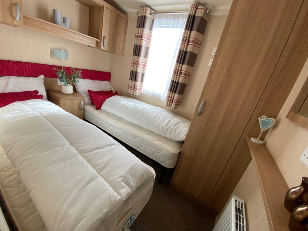 Swift Bordeaux 33ft X 12ft 2 Bed 2016 (9).jpg